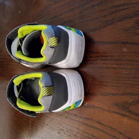 Skechers Kids' Gray and Green Sneakers - Picture 4 of 6